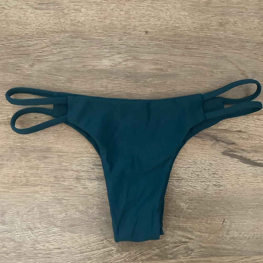 Mikoh Bottoms